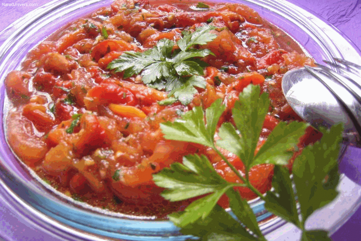 Poivrons et tomates marinés au persil et à l'huile d'olive